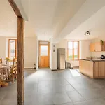 Prázdninový dům De La Louviere - *