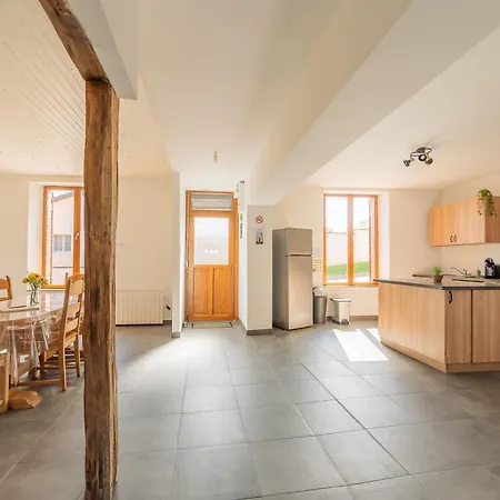 Дом отдыха De La Louviere - *