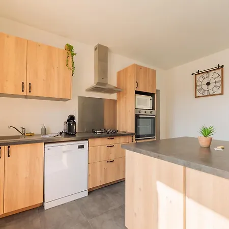 De La Louviere - Дом отдыха Grandpre